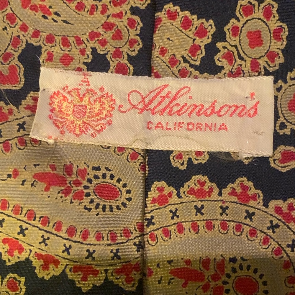 Atkinsons California All Silk Imported Fabric from Italy Gently Used - Picture 2 of 3